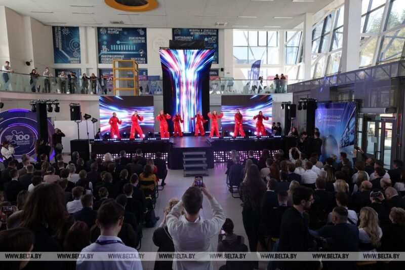 В Беларуси школьница создала