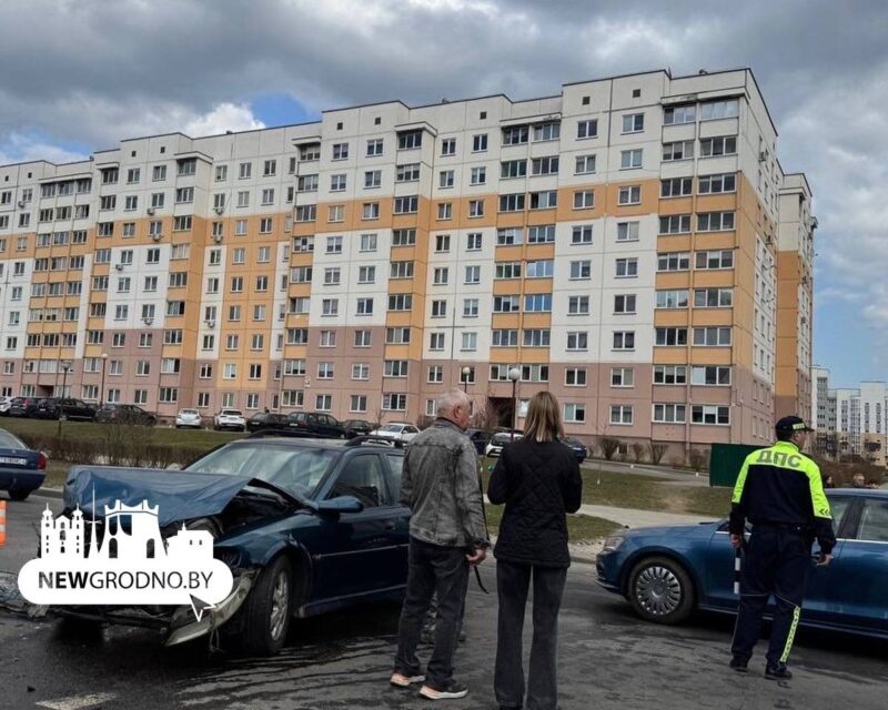 серьезная авария на улице