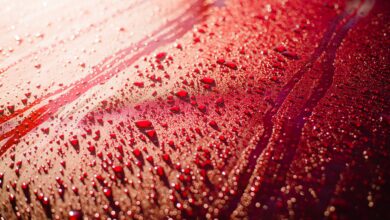 Житель Слонима выбросил вино