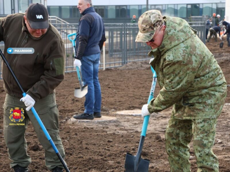 на стройке областной клинической