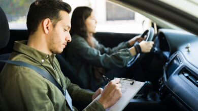 Сколько учеников автошкол сдают