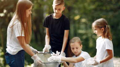 Обязаны ли дети убирать мусор