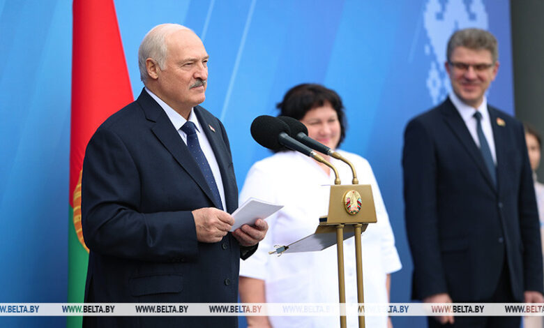 Лукашенко призывает не пенять