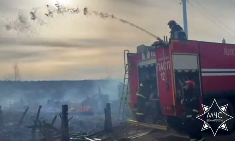 Пять домов и шесть сараев