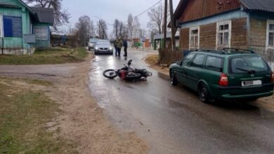 В Ошмянском районе мотоциклист протаранил забор