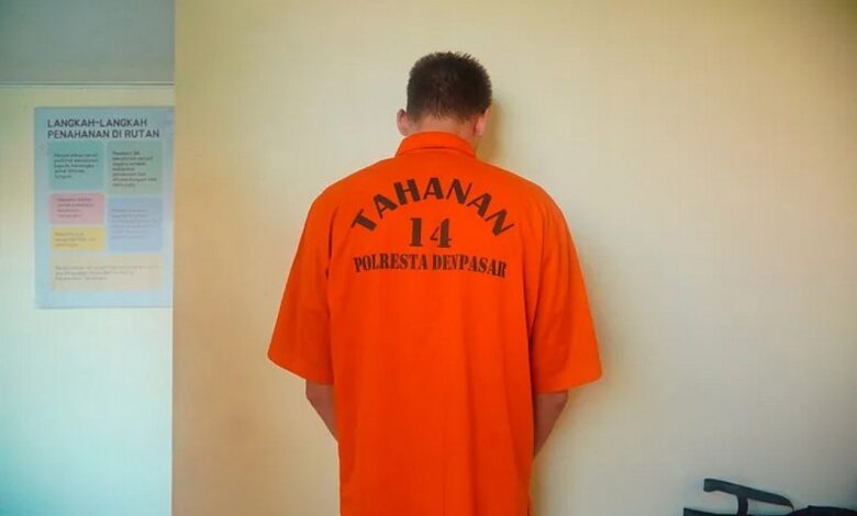 Белорусу на Бали грозит