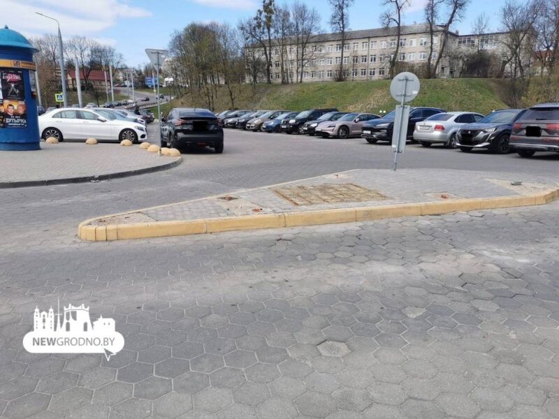 парковка на Виленской снова