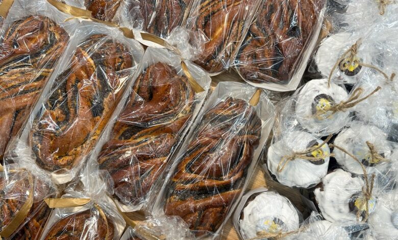 Пасхальная выпечка на прилавках