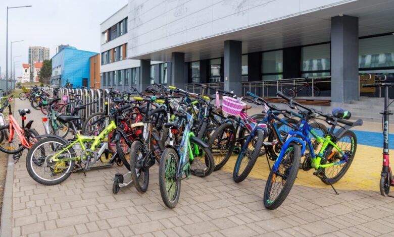 В школах запрещают велосипеды