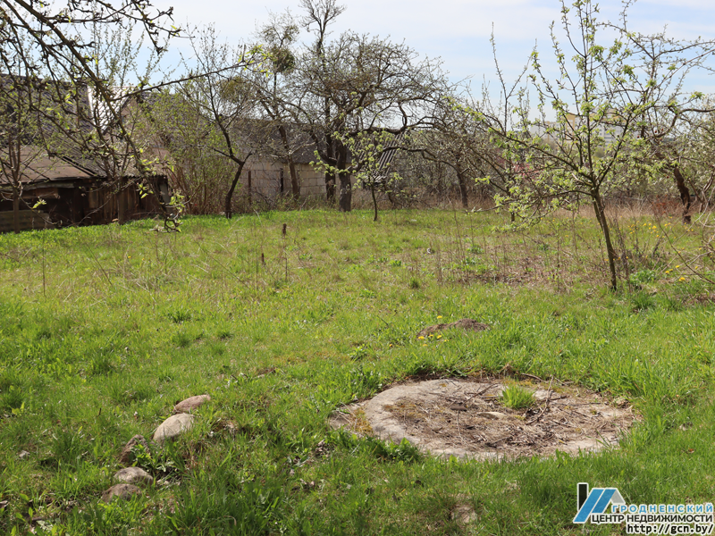 В Гродно на продажу выставили участок