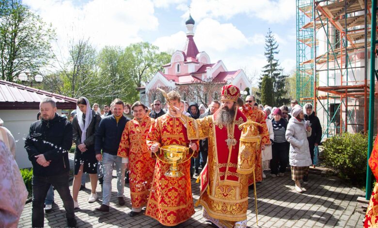 Архиепископ Антоний отслужил Литургию