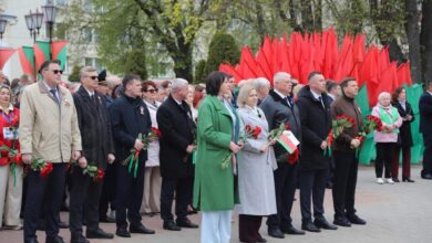 гродненцы 1 мая возложили