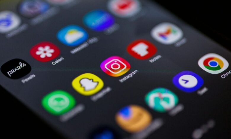 Почему в Instagram блокируют