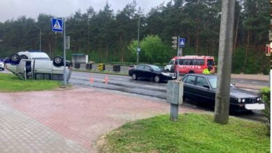 В Гродно Volkswagen опрокинулся