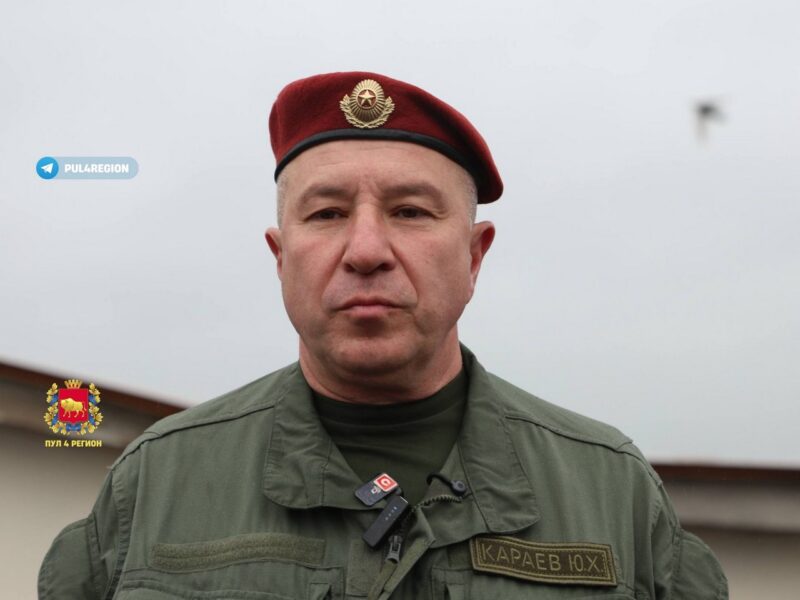 Юрий Караев поднял Знамя Победы