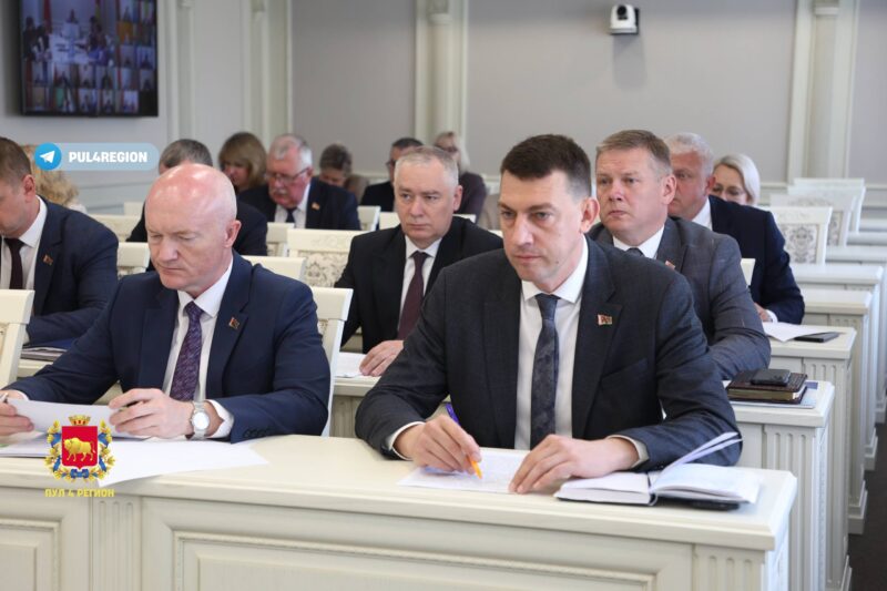 Губернатор возглавил заседание комиссии