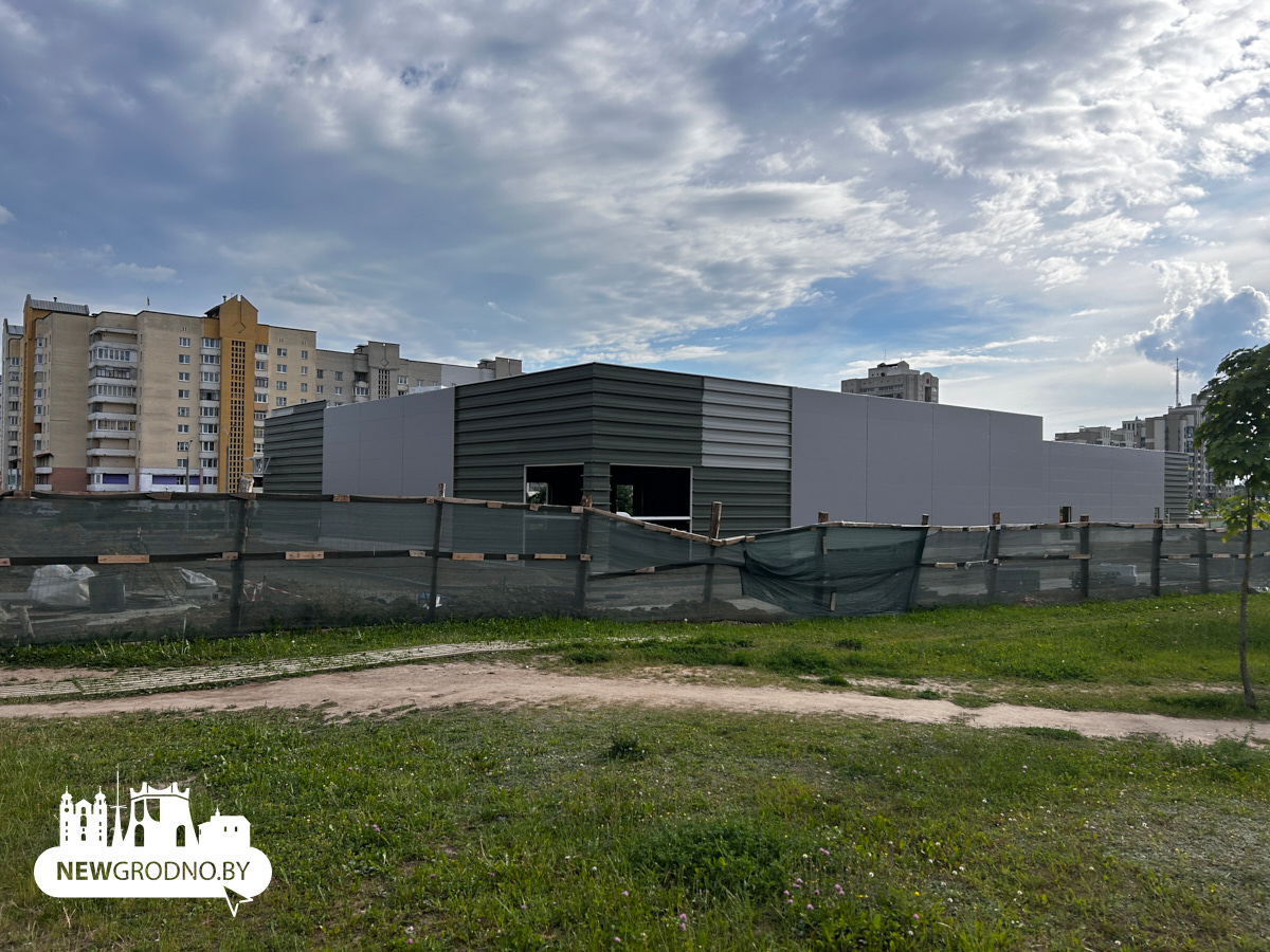 В Гродно строят новый торговый центр