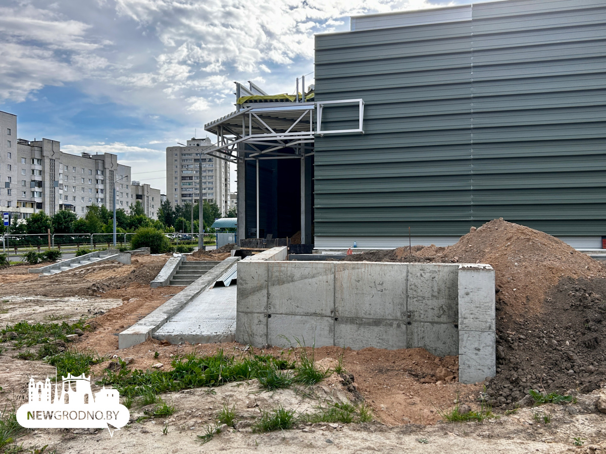 В Гродно строят новый торговый центр