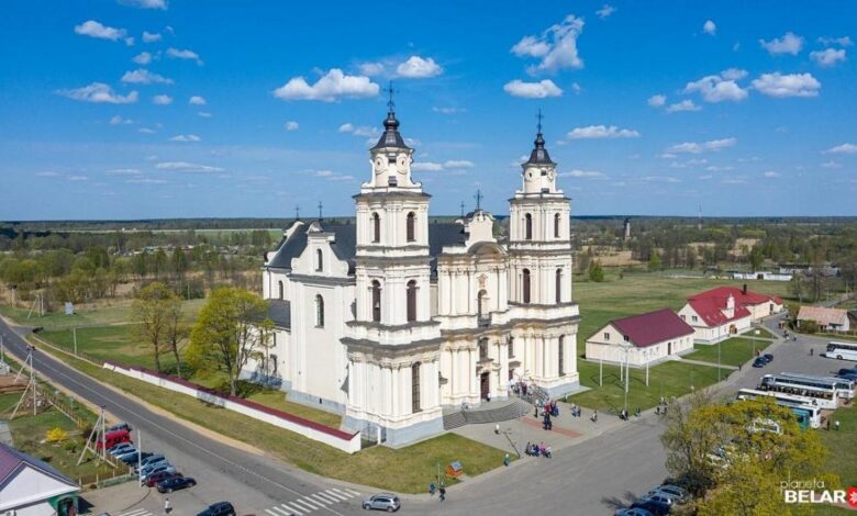 На реставрацию храмов
