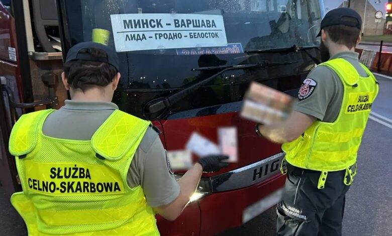 Водители рейсового автобуса