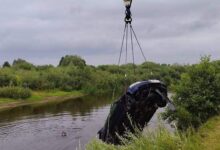 Автомобиль сорвался с обрыва