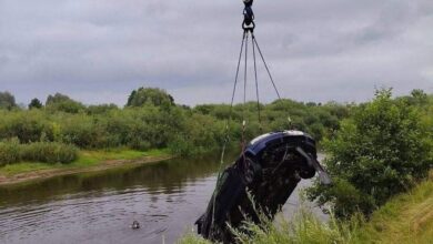 Автомобиль сорвался с обрыва