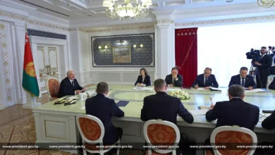 Лукашенко рассказал, что читает критические замечания от населения