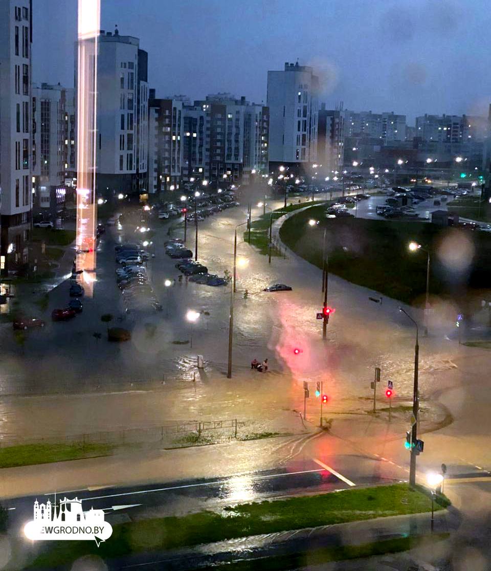 Гродно ушёл под воду после мощного ливня