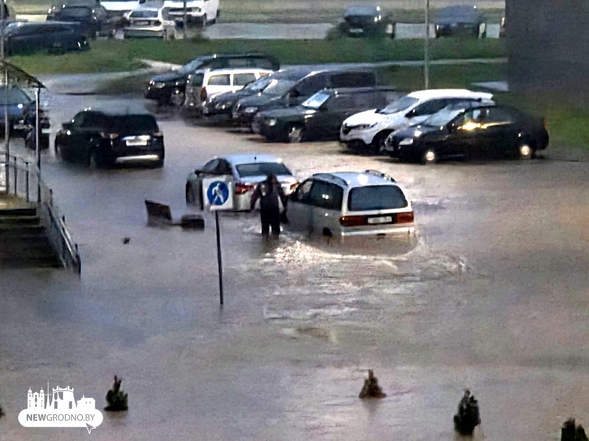Гродно ушёл под воду после мощного ливня