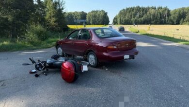Под Гродно легковушка сбила мотоциклиста