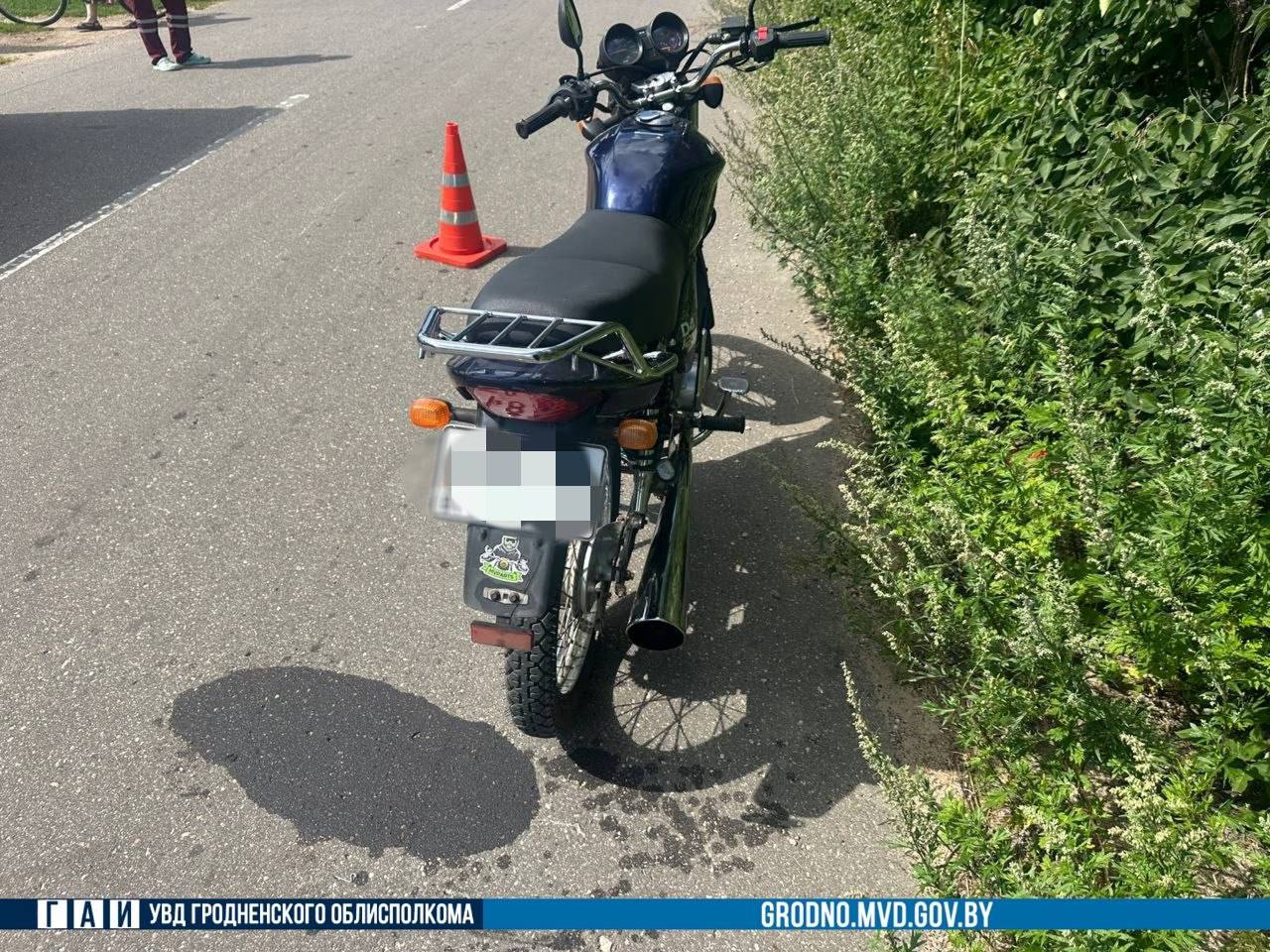 В Сморгонском районе бесправник на мопеде 
