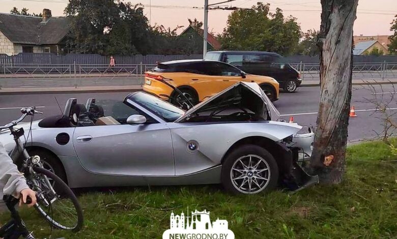 В Гродно на улице Победы кабриолет BMW