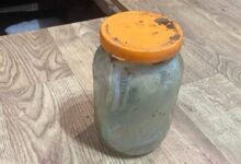 Белорус закатал деньги в