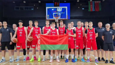 С белорусских баскетболистов