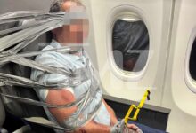 Авиадебошира примотали скотчем