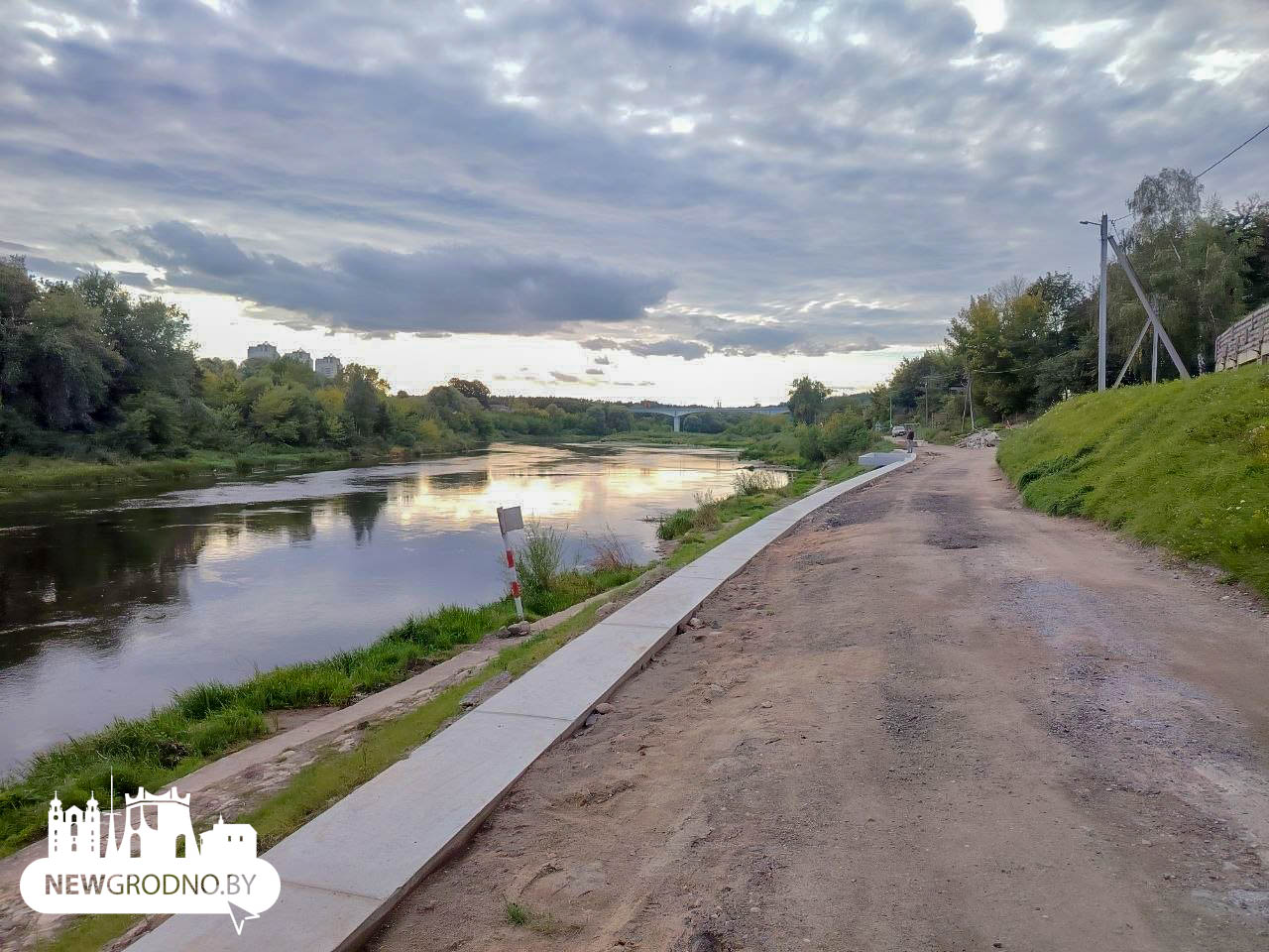 В Гродно вовсю реконструируют набережную Немана