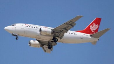Пассажирский Boeing начал