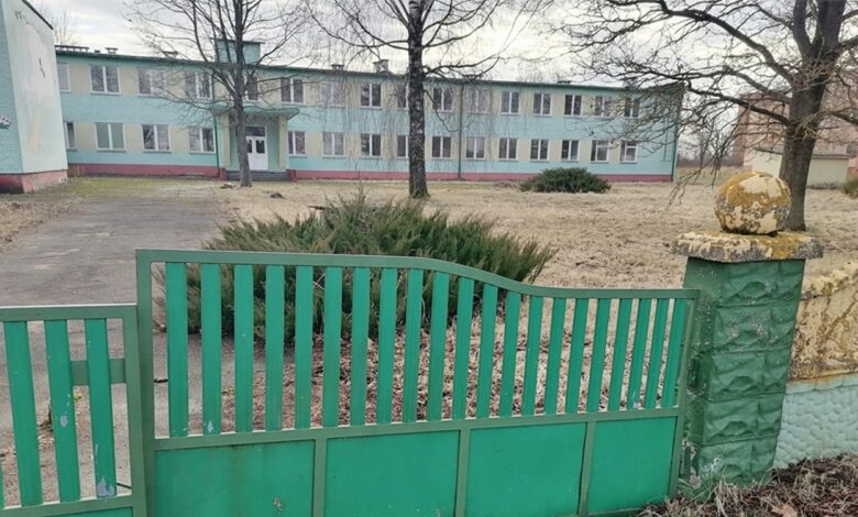 В Лидском районе продают школу