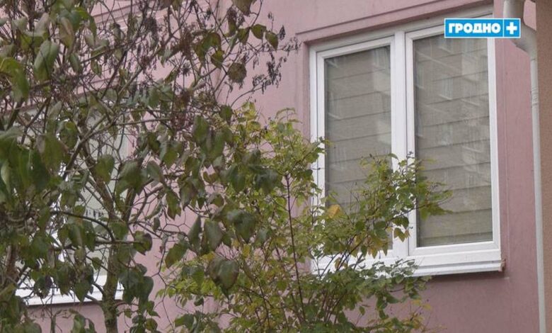 в Гродно неплательщицу выселили