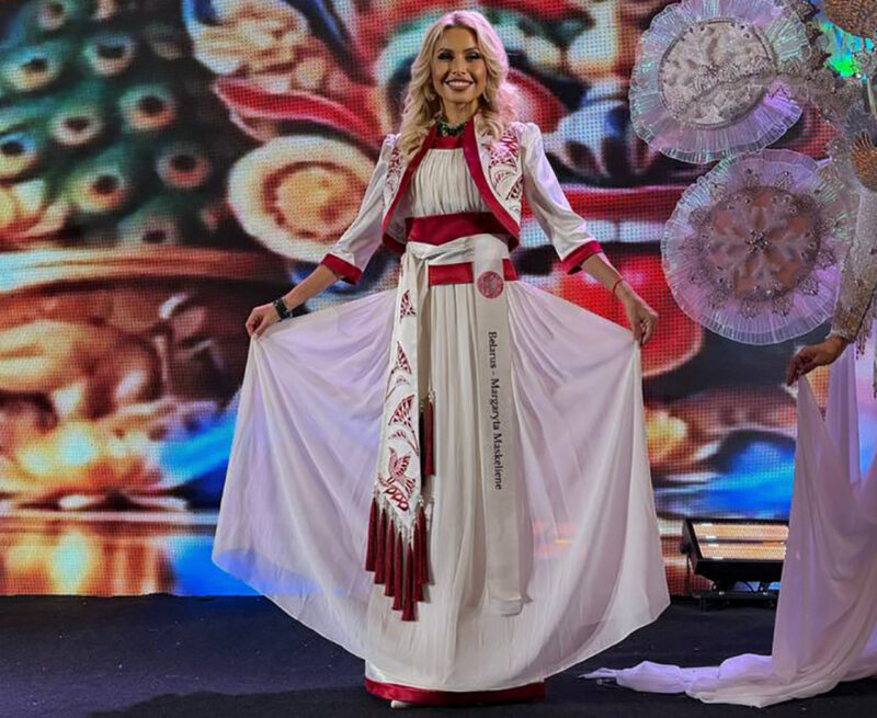Белорусская красавица вошла