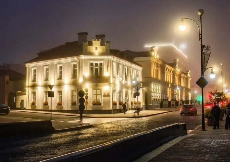Гродно в багровых тонах