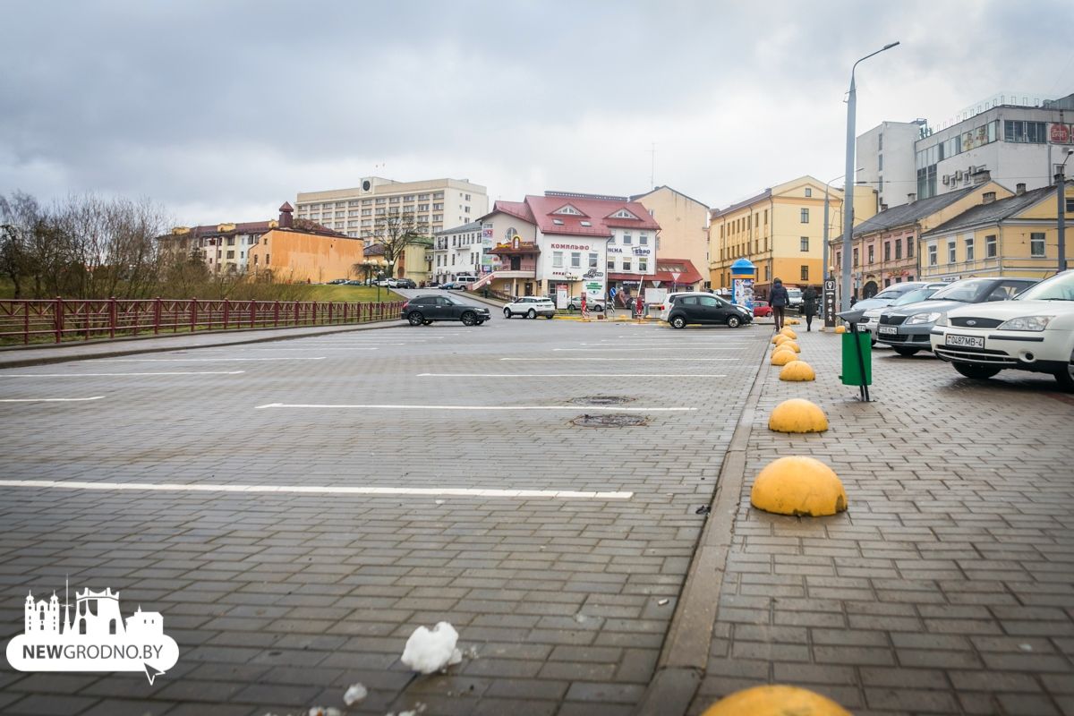 Фото стоянка для девушки